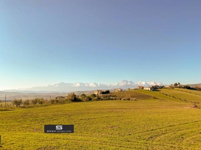 Terreno agricolo in vendita a Campli