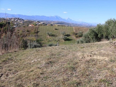 Terreno edificabile in Vendita a Montesilvano contrada Fossonono
