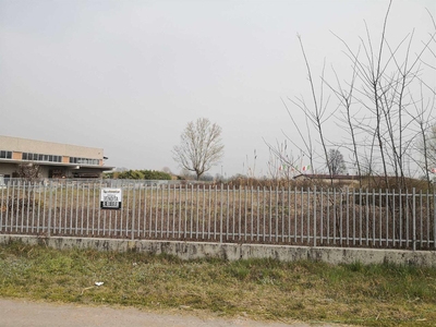 Terreno edificabile industriale in vendita a Secugnago