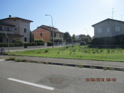 Terreno edificabile residenziale in vendita a Ravenna