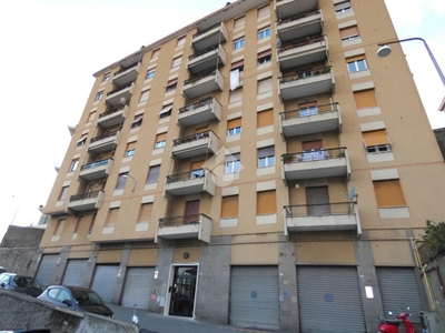 Trilocale in vendita a Genova, Dinegro