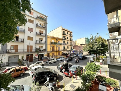 Trilocale in vendita a Palermo, Pitrè Alta