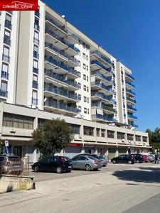 Ufficio in vendita a Taranto
