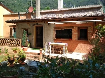 Villa a schiera in vendita a Camaiore