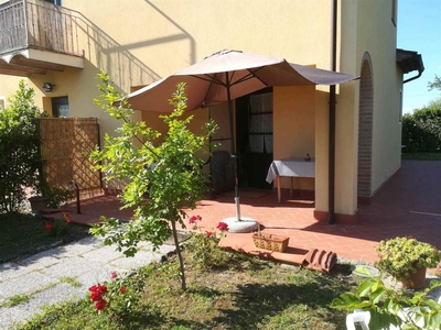 Villa a schiera in vendita a Castellina Marittima