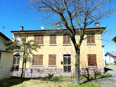 Villa a schiera in vendita a Gropparello