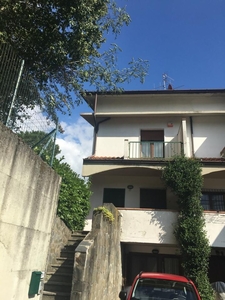 Villa a schiera in vendita a Licciana Nardi