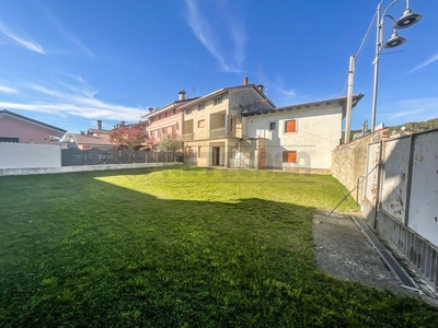 Villa a schiera in vendita a Medea