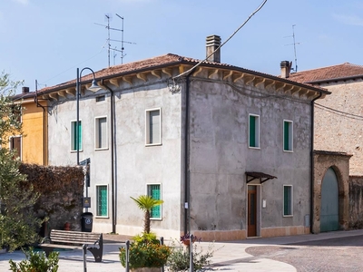 Villa a schiera in vendita a Pescantina