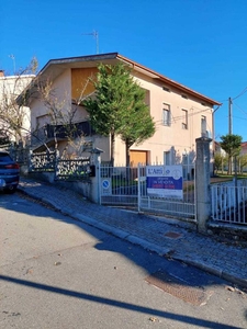 Villa a schiera in vendita a Varano De' Melegari