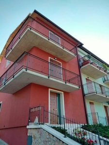 Villa a schiera in vendita a Velo Veronese