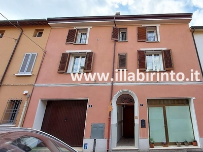 Villa bifamiliare in vendita a Bagnara Di Romagna