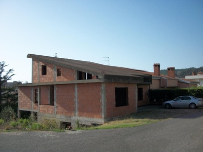 Villa bifamiliare in vendita a Carbonia