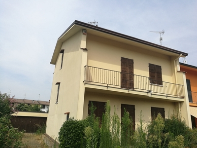Villa bifamiliare in vendita a Casalmaggiore