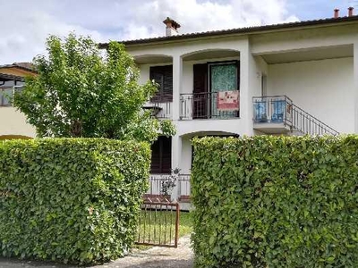 Villa bifamiliare in vendita a San Cipriano Po