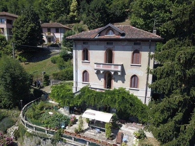 Villa in vendita a Airuno