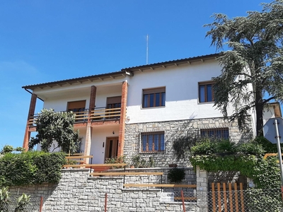 Villa in vendita a Asciano