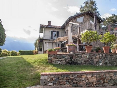 Villa in vendita a Bollengo