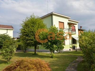 Villa in vendita a Caorso