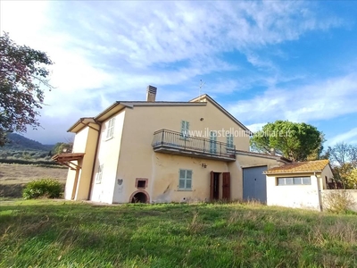 Villa in vendita a Cetona