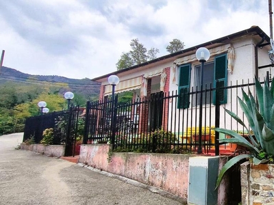Villa in vendita a Deiva Marina