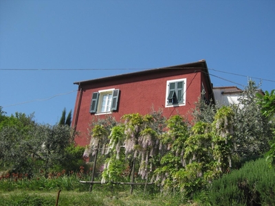 Villa in vendita a Maissana