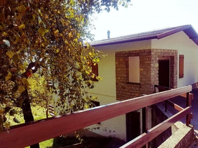 Villa in vendita a Mandello Del Lario