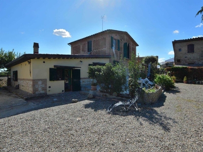 Villa in vendita a Monteroni D'Arbia