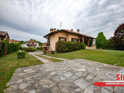 Villa in vendita a Nibbiola