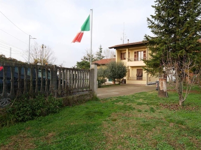 Villa in vendita a Novi Ligure