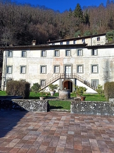 Villa in vendita a Pescaglia