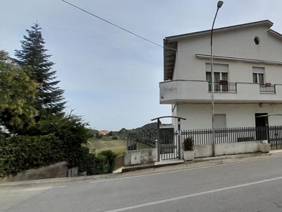 Villa in vendita a Picciano