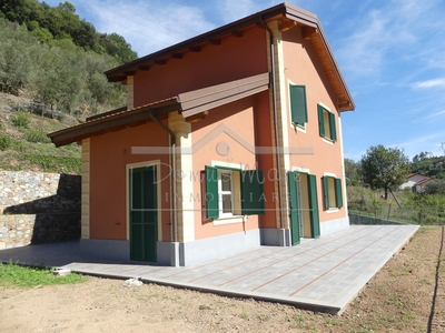 Villa in vendita a Quiliano