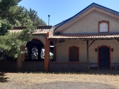Villa in vendita a Randazzo