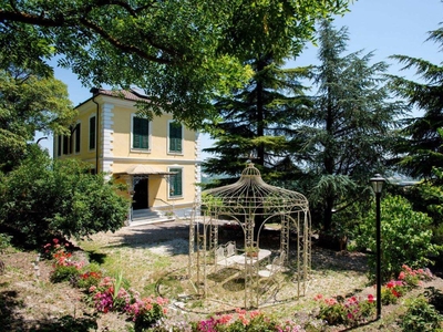 Villa in vendita a Serravalle Scrivia