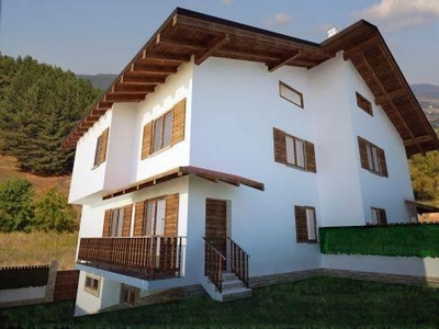 Villa in vendita a Spezzano Della Sila