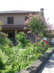 Villa in vendita a Sutri