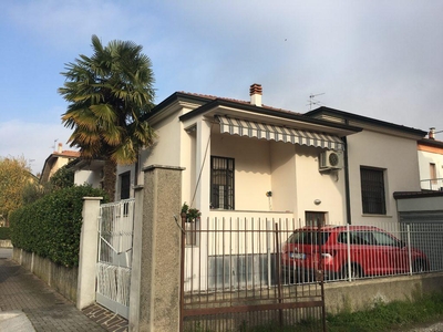 Villa in vendita a Treviglio