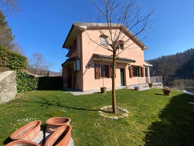 Villa in vendita a Vernio