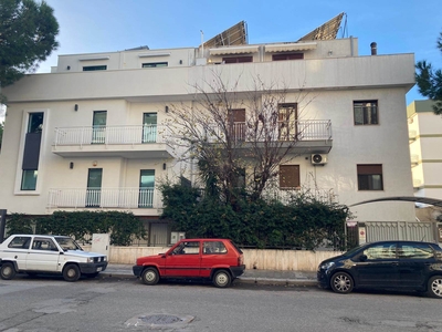 Villa in zona Trecarrare,battisti a Taranto
