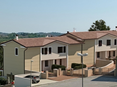 Villa quadrifamiliare in vendita a Montopoli In Val D'Arno