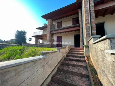 Villa quadrifamiliare in vendita a Ricengo