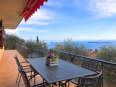 Villa unifamiliare in vendita a Gardone Riviera