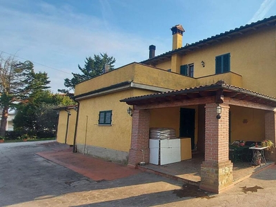 Villa unifamiliare in vendita a Quarrata