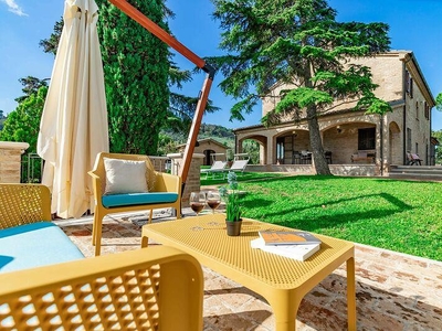 Villa per 10 Persone ca. 400 qm in Novilara, Costa Adriatica italiana (Fano und Umgebung)