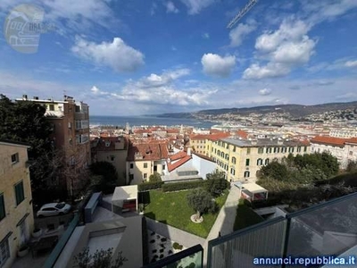Appartamenti Trieste Via dei Giustinelli 15 cucina: A vista,