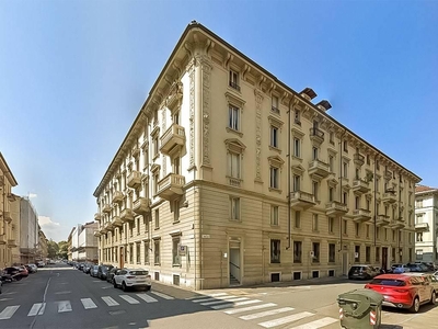Appartamento di lusso di 155 m² in vendita Via Amedeo Avogadro, 19, Torino, Provincia di Torino, Piemonte
