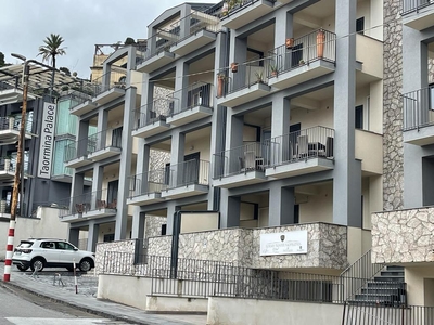 Appartamento in Via Porta Pasquale - Taormina