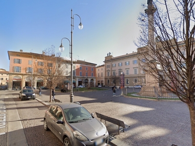 Bilocale in vendita in piazza duomo, Piacenza