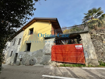 Casa indipendente da ristrutturare, Montegrino Valtravaglia sciorbagno